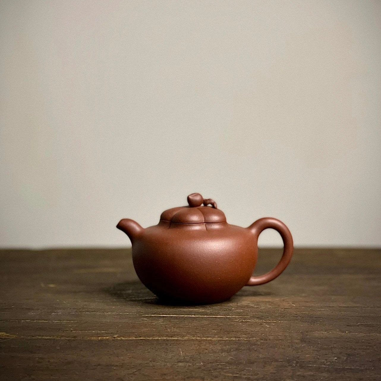 Purple clay teapot made by art master Niu Ting [Kui Fang Gu] 230ml