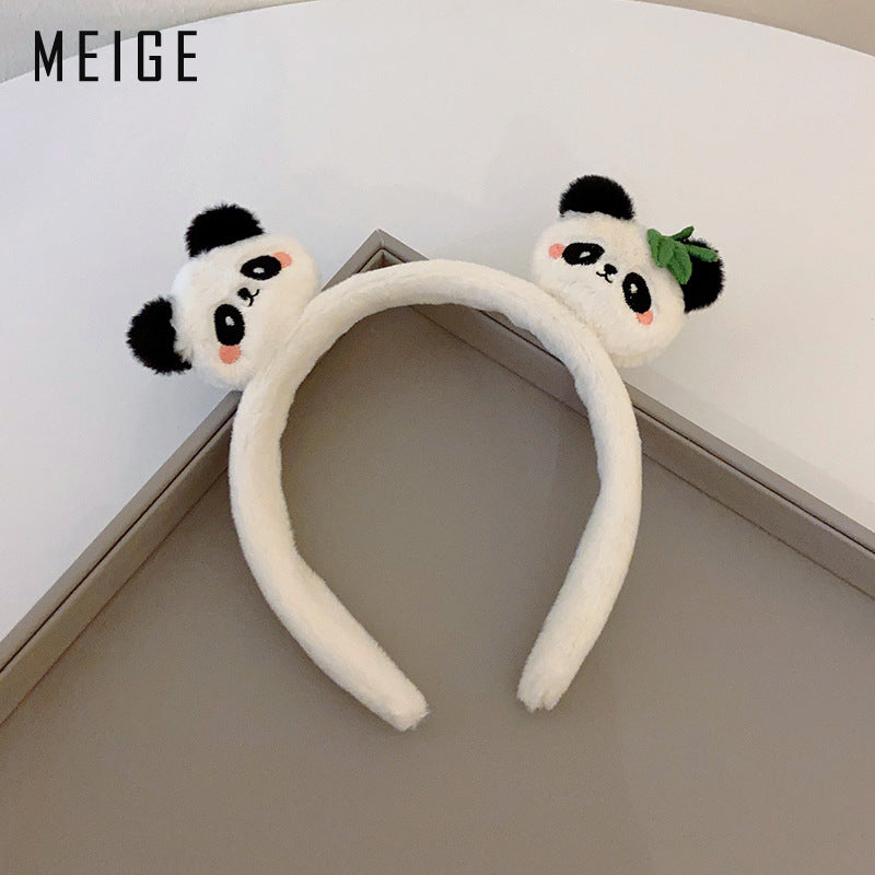 Sweet and cute panda grab clip female autumn and winter new plush hairline pressure hair headband headband headband shark clip set