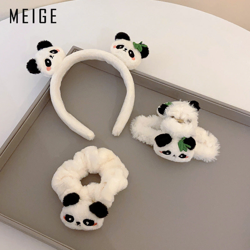 Sweet and cute panda grab clip female autumn and winter new plush hairline pressure hair headband headband headband shark clip set